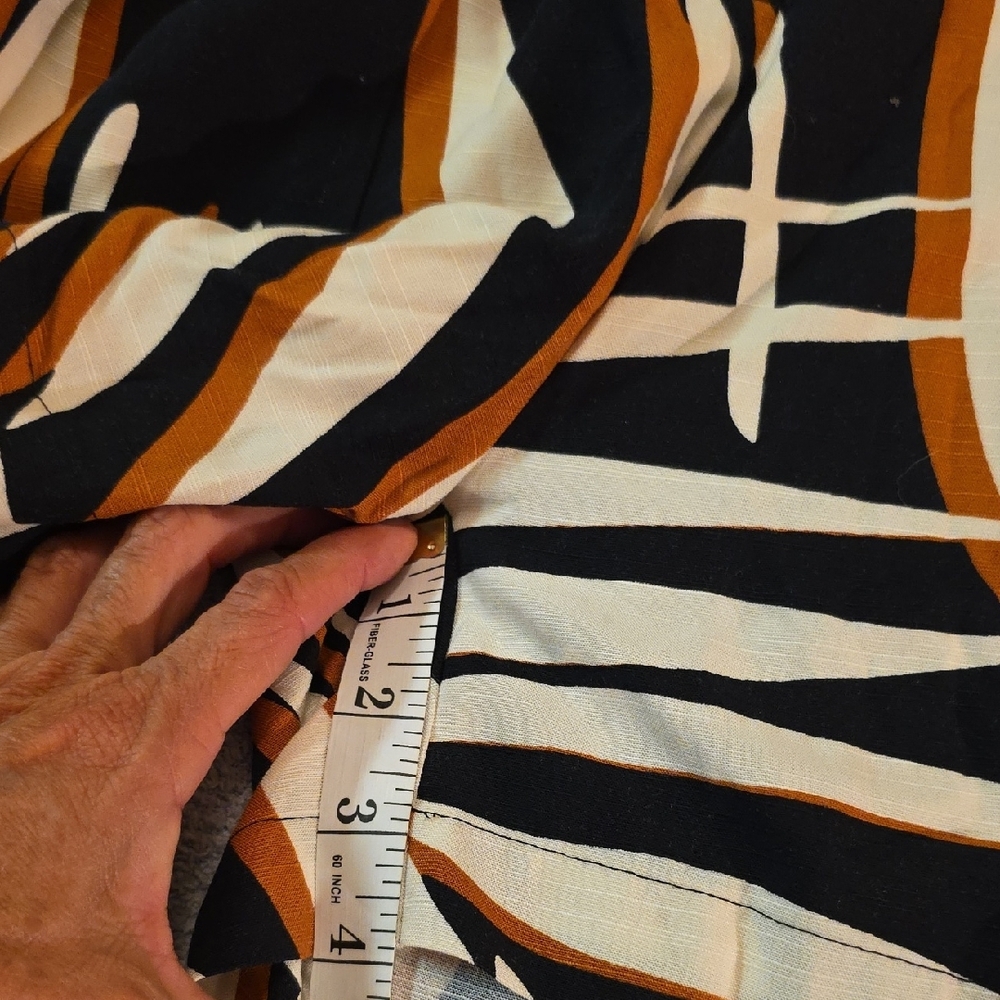 NWT** Nine West Black and Orange Tropical Patterned Romper - Picture 8 of 9